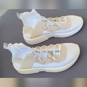 ALO Yoga Beige and White Athletic Shoes